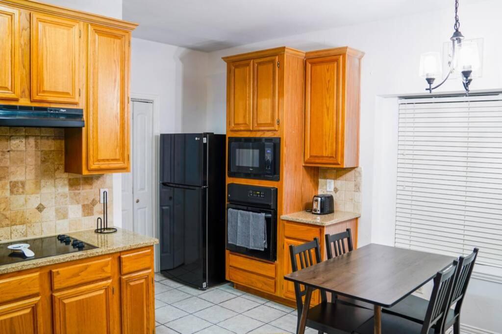 Remodeled Luxury With Proximity Vila Lewisville Exterior foto